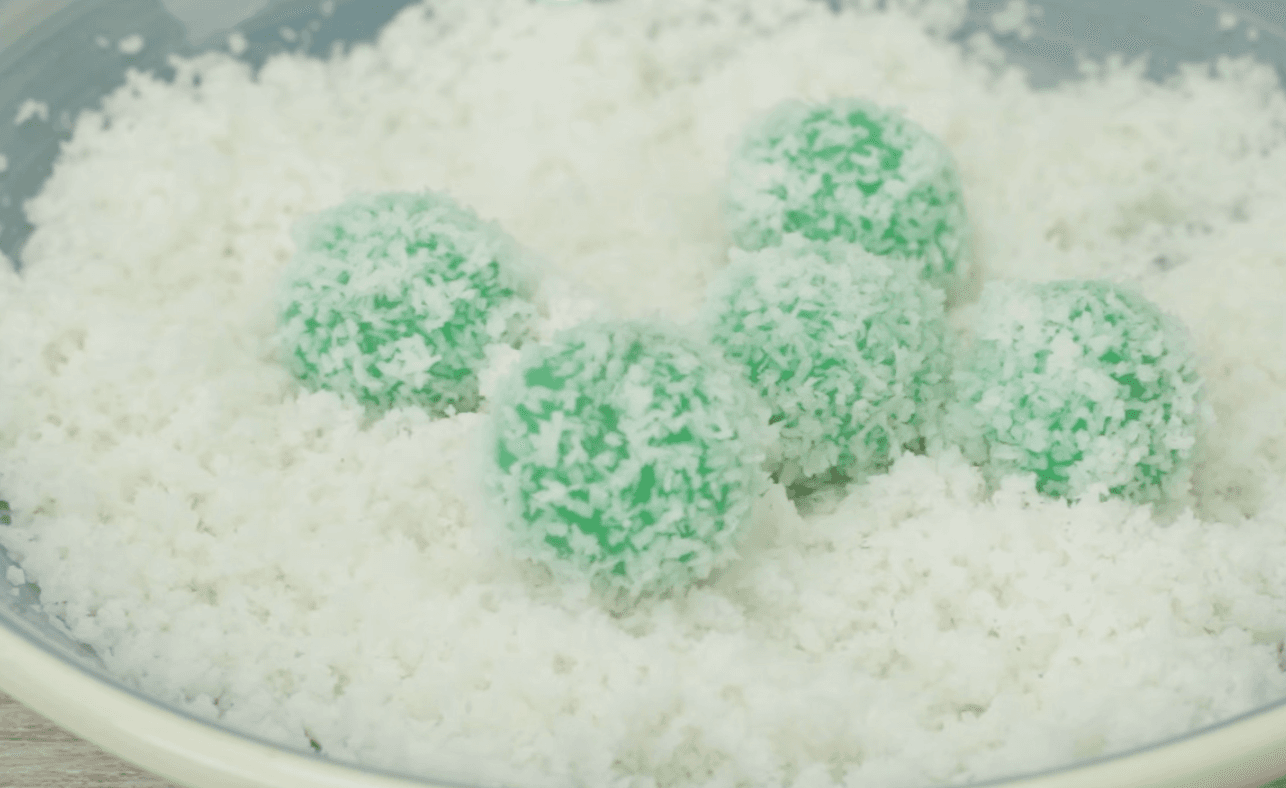 Pandan Coconut balls