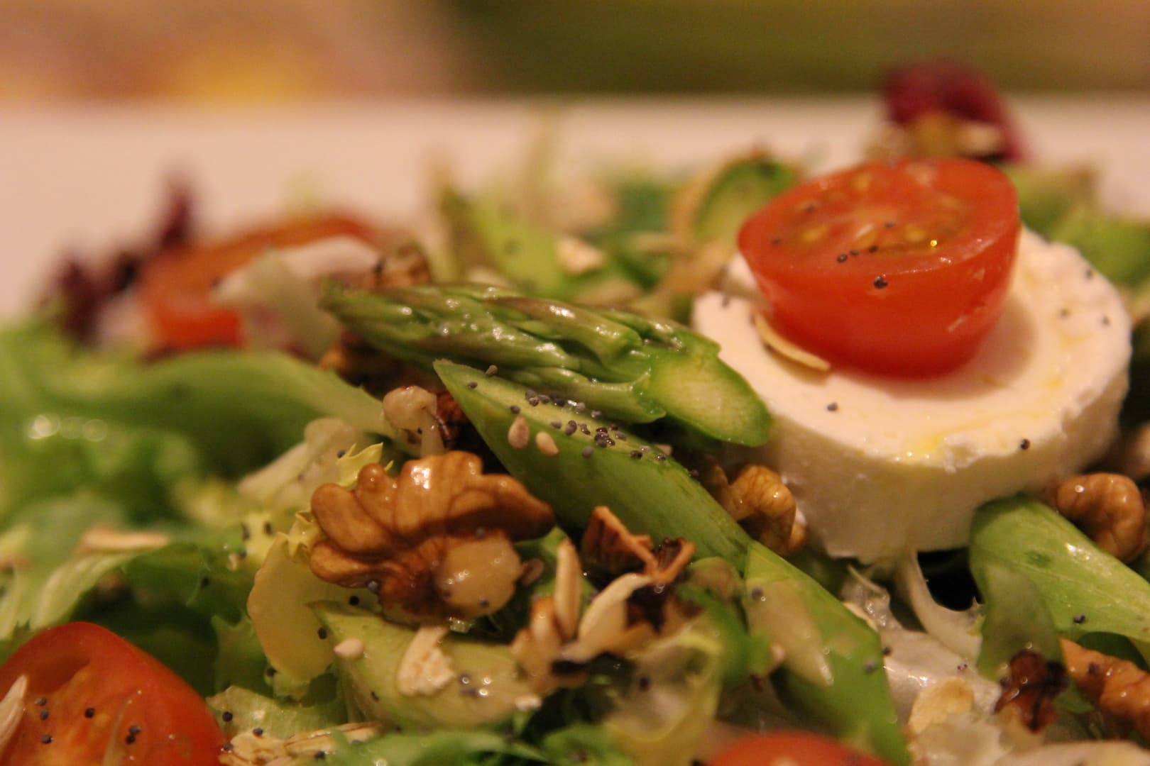 Vegan Cheese Salad with Asparagus and Walnuts — 6