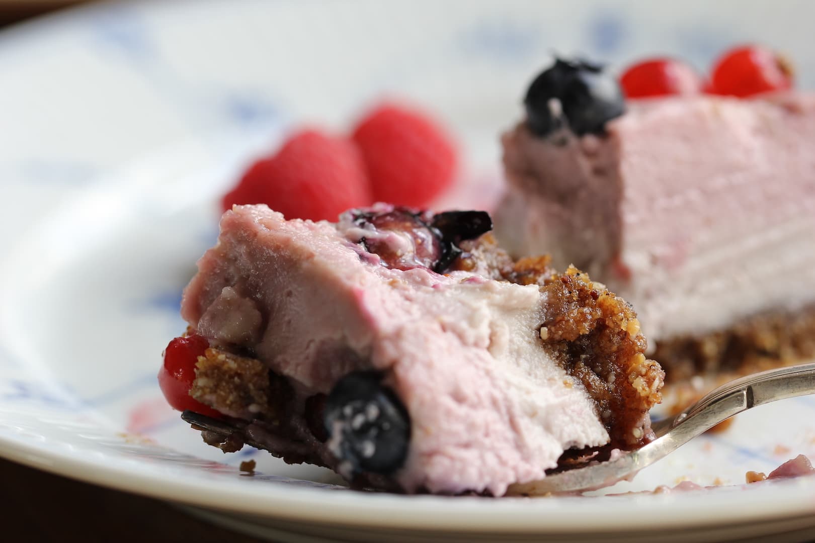 BlueRaspberry Cashew Cheese cake 16